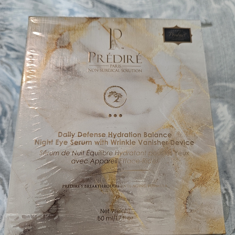 Prédiré Paris Hydration Night Eye Serum with Wrinkle Vanisher Device (LED Light)